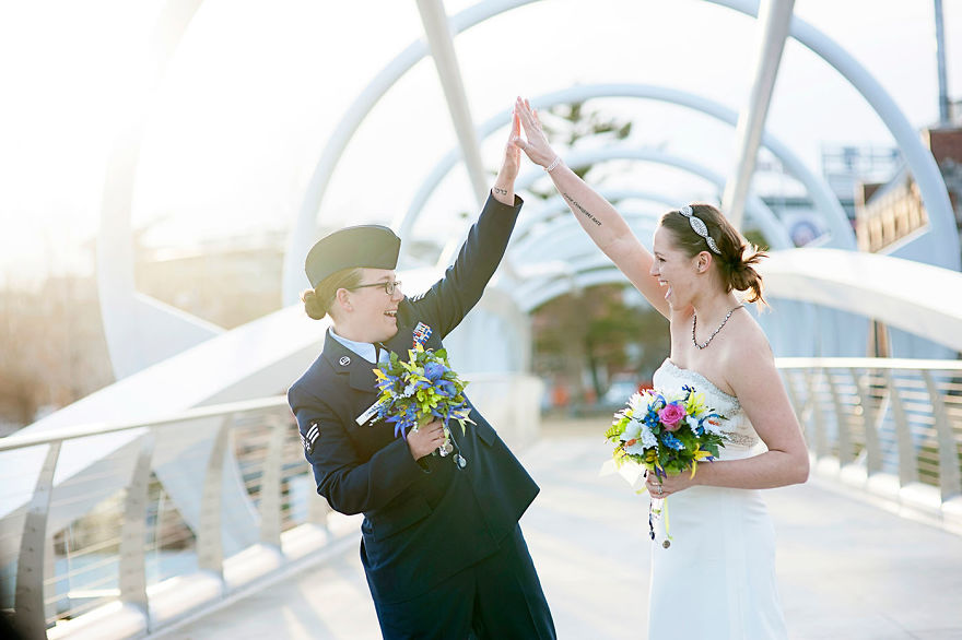 Illustration de l'article : Love has no boundaries, and these 120 gay wedding photos just make you want to love each other!