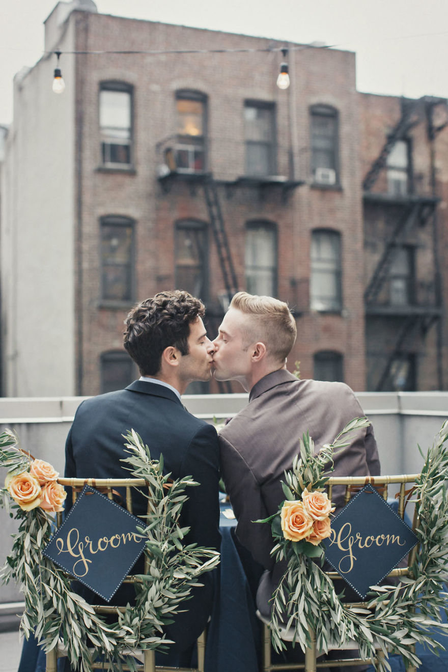 Illustration de l'article : Love has no boundaries, and these 120 gay wedding photos just make you want to love each other!