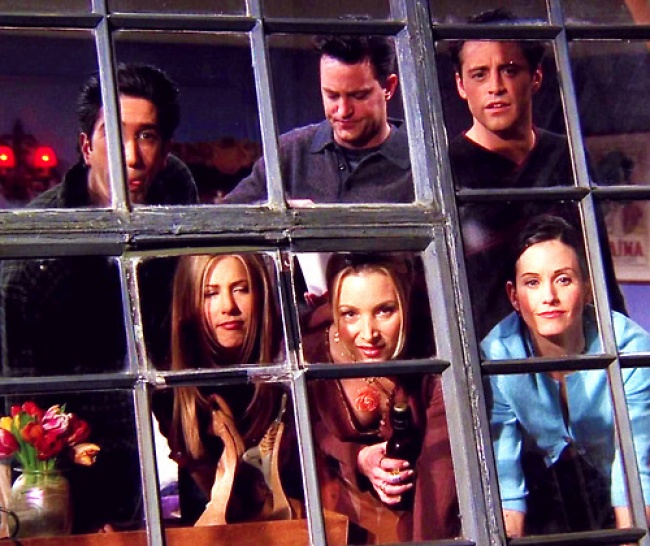 Illustration de l'article : 12 famous TV characters whose faces remained a mystery