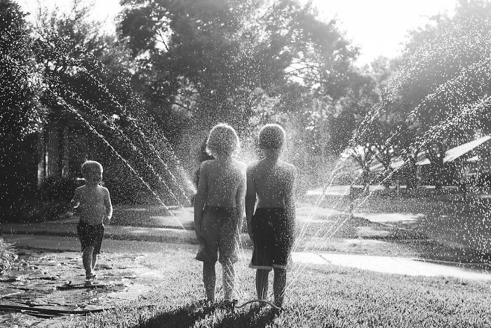 Illustration de l'article : 20 photos that show what it's like to be a mom to 3 sons