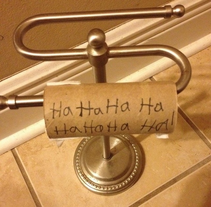Illustration de l'article : 19 photos that sum up life between brothers and sisters