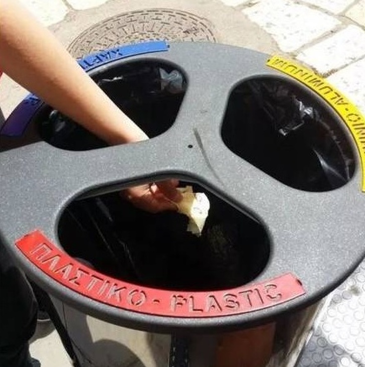 Illustration de l'article : 21 facepalm-inducing work place fails