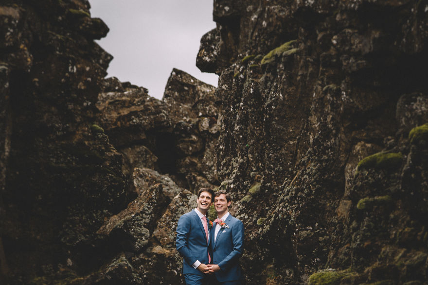 Illustration de l'article : Love has no boundaries, and these 120 gay wedding photos just make you want to love each other!