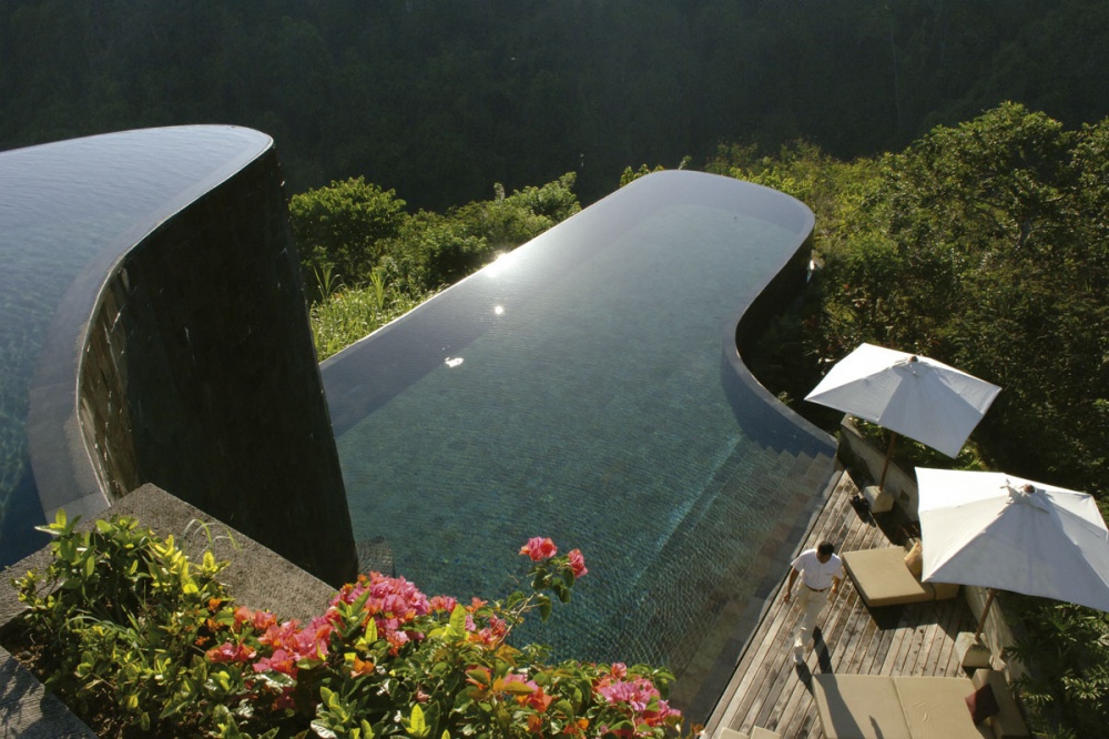 Illustration de l'article : 23 totally insane swimming pools around the world