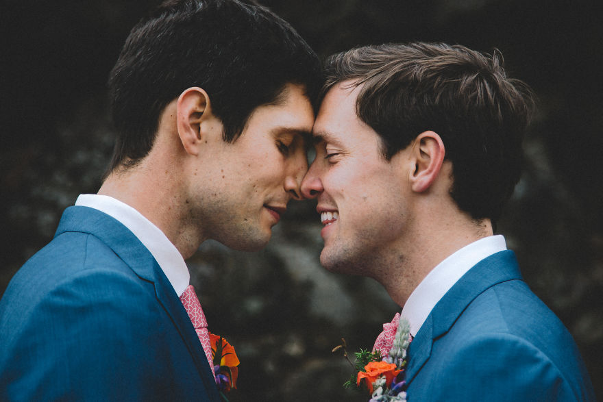 Illustration de l'article : Love has no boundaries, and these 120 gay wedding photos just make you want to love each other!