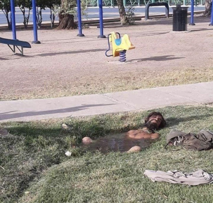 Illustration de l'article : 23 people who acted silly