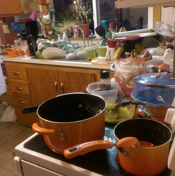 Illustration de l'article : 17 photos of very messy people! Which ones are the worst?