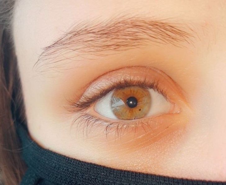 Illustration de l'article : 20 people with striking physical traits