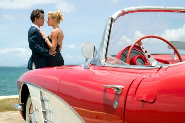 Illustration de l'article : 10 movie couples who got hot between the sheets in real life