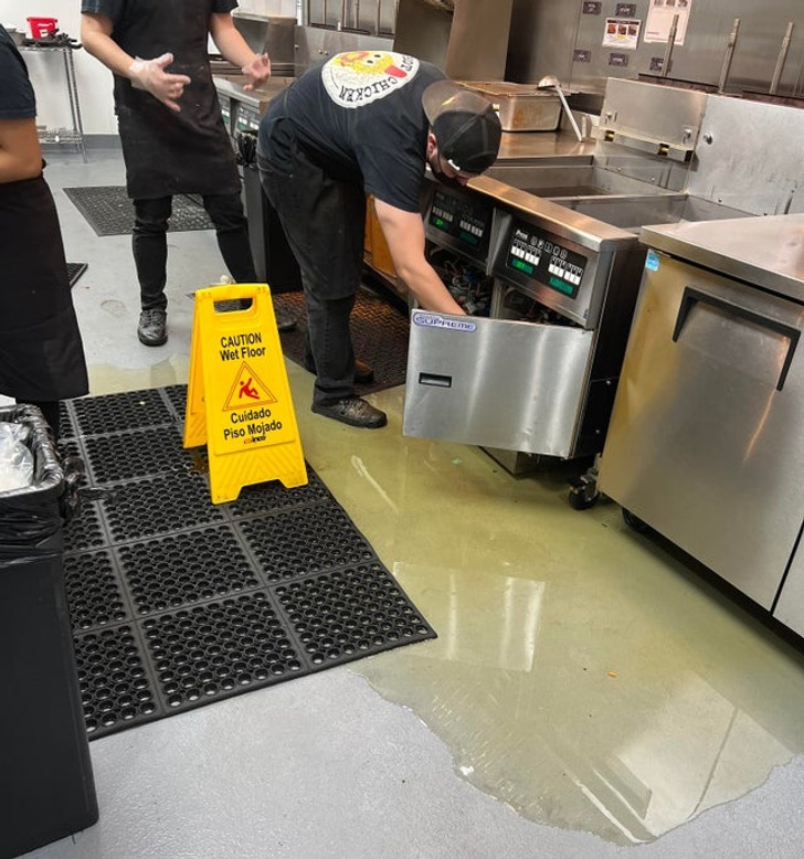 Illustration de l'article : 18 people who bring meaning to "having a bad day"