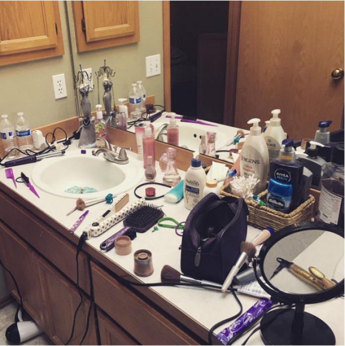 Illustration de l'article : 17 photos of very messy people! Which ones are the worst?