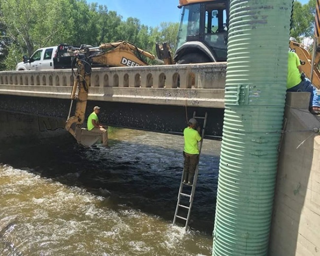 Illustration de l'article : 22 photos that show why women live longer than men