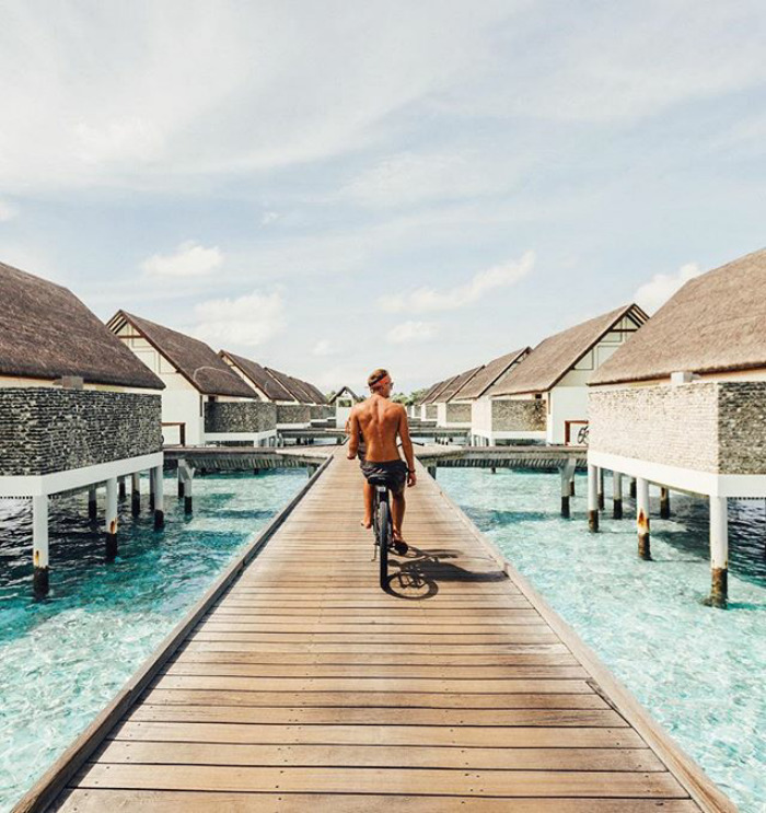 Illustration de l'article : This couple earns up to ,000 per photo on Instagram while traveling, and this is how they do it!