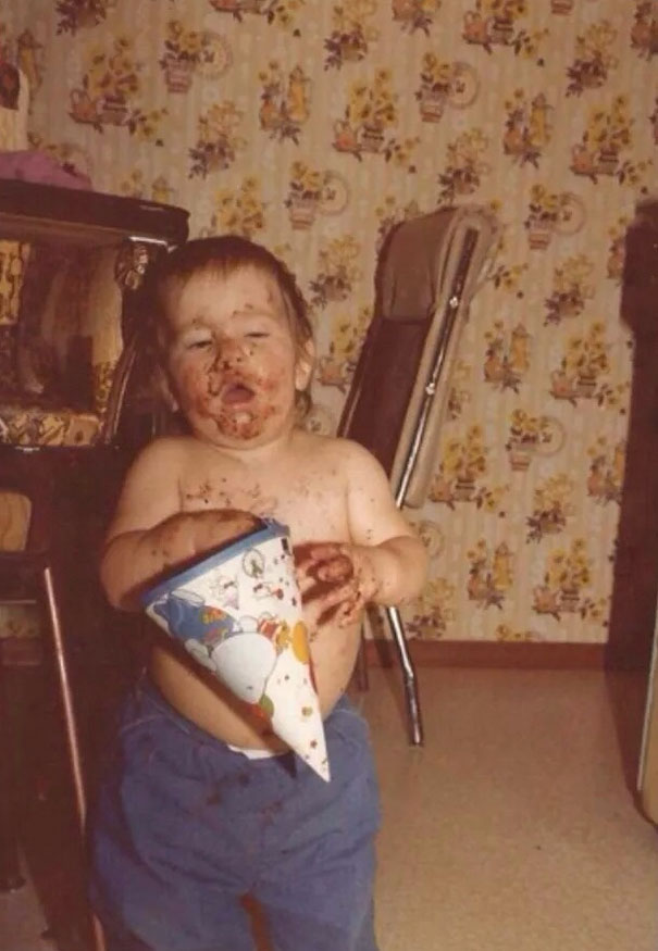 Illustration de l'article : 20 people who secretly posted hilarious photos of their partners as kids